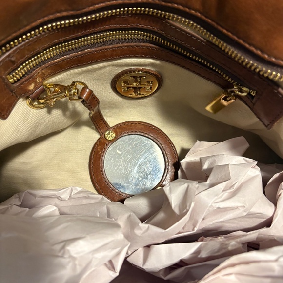 Designer Tory Burch Soft Brown Leather Purse - Picture 3 of 6